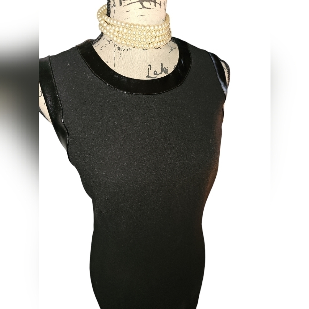 Ellen Tracy for Neiman Marcus‎ sz 10 little black dress 👗 - Picture 3 of 4